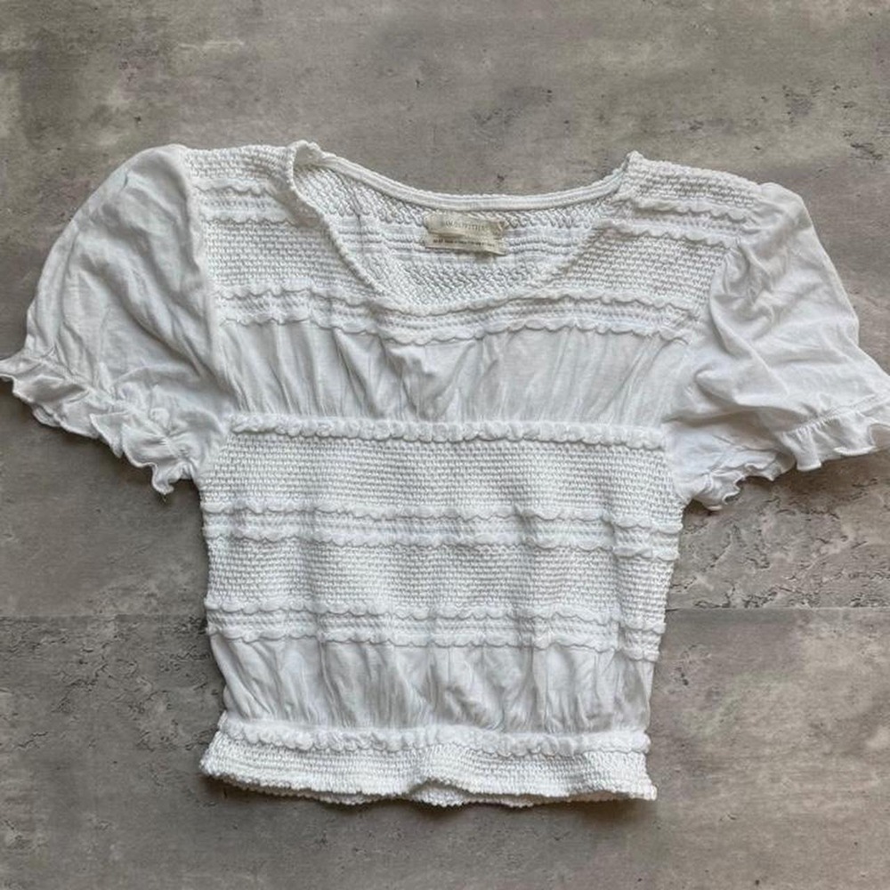 Urban Outfitters White Smocked Ruffle Puff Sleeve Blouse Top Medium